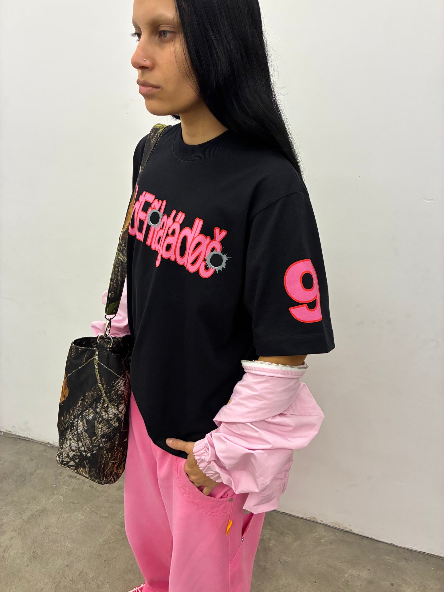 CAMISETA ALVEJADA (PRETO)