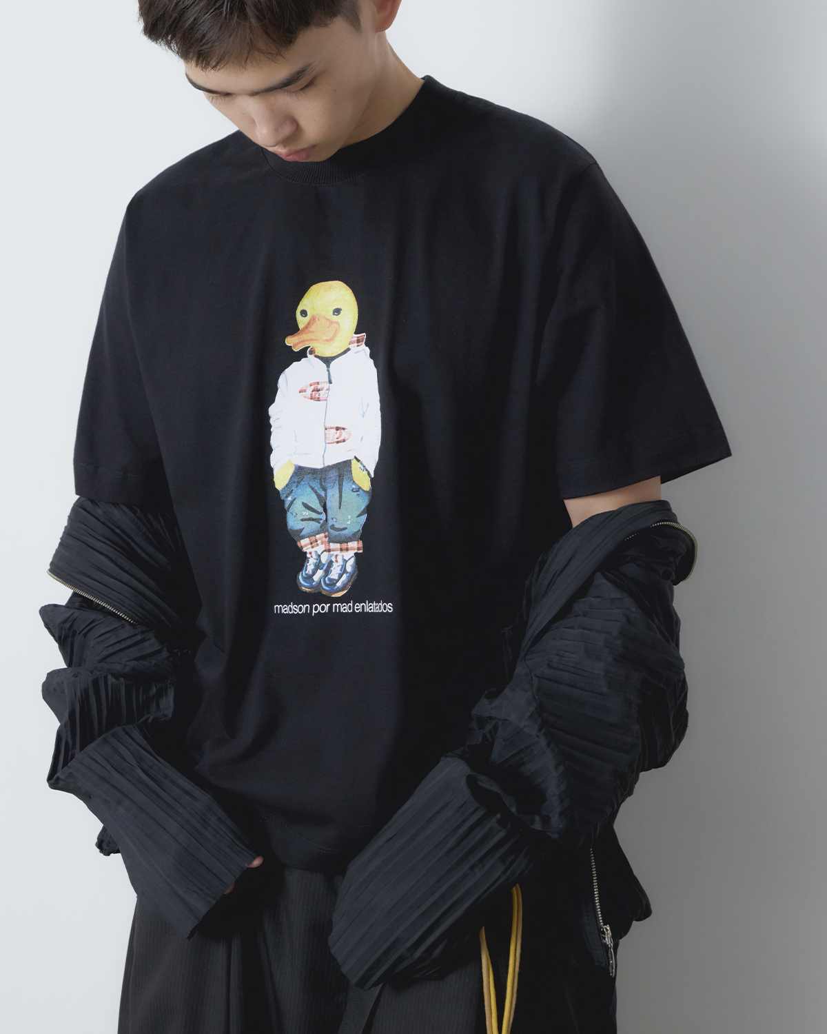 CAMISETA MADSON (PRETO)
