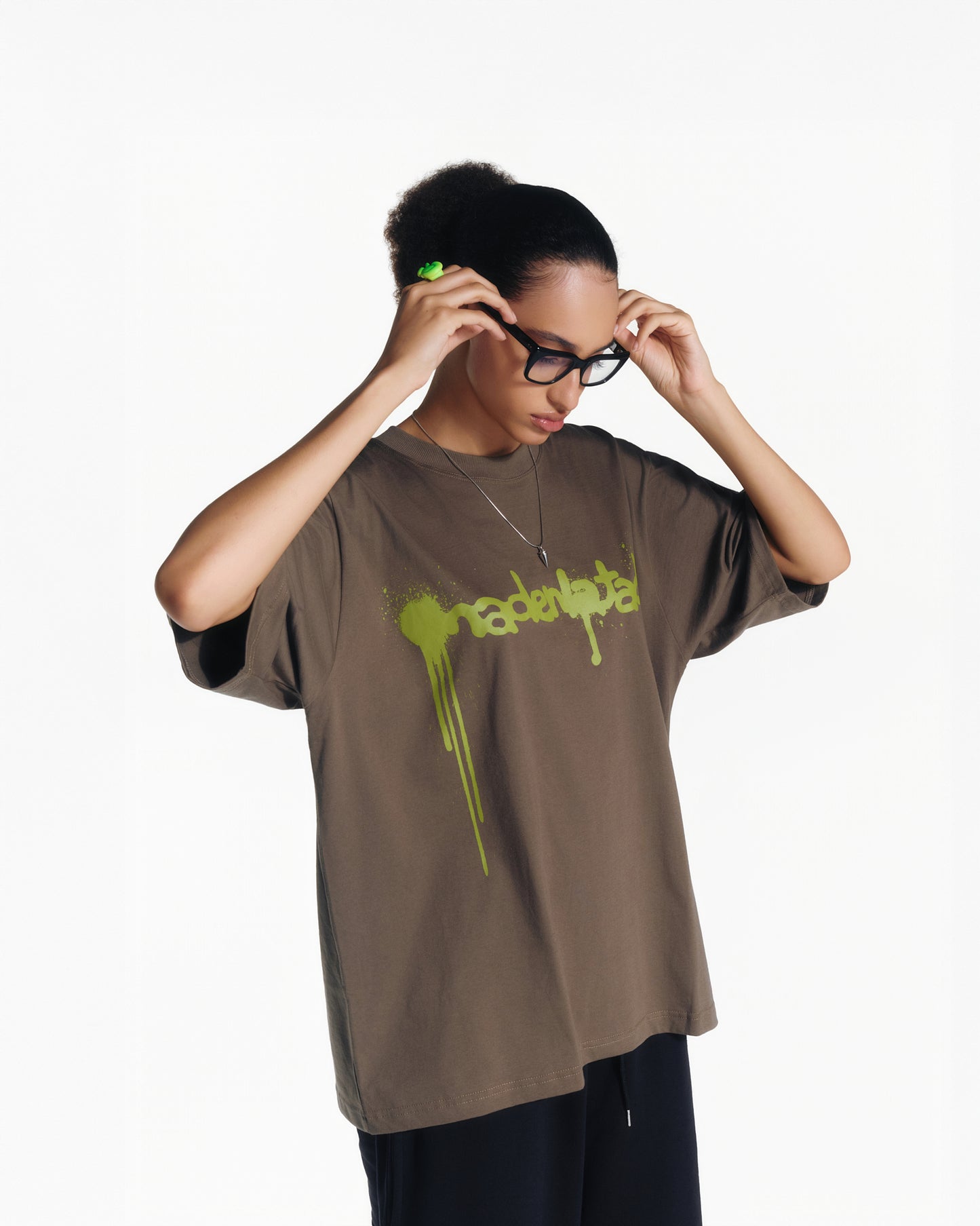 CAMISETA ESCORRE (MARROM)