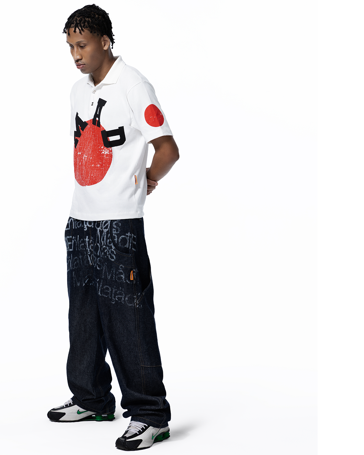 CALÇA JEANS CARACTERES