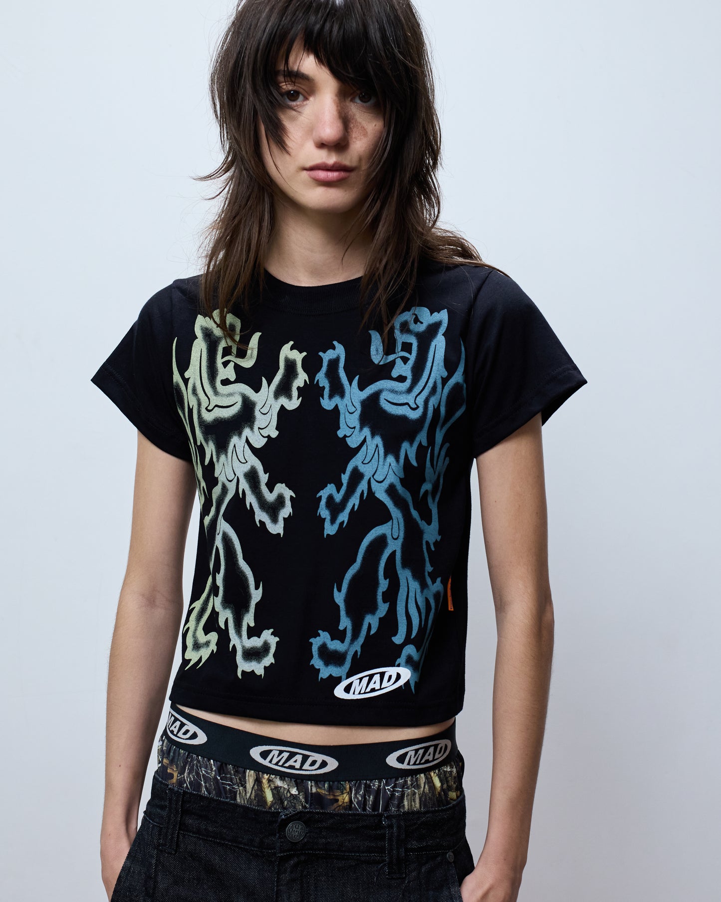 BABY TEE LEONINO (PRETO)