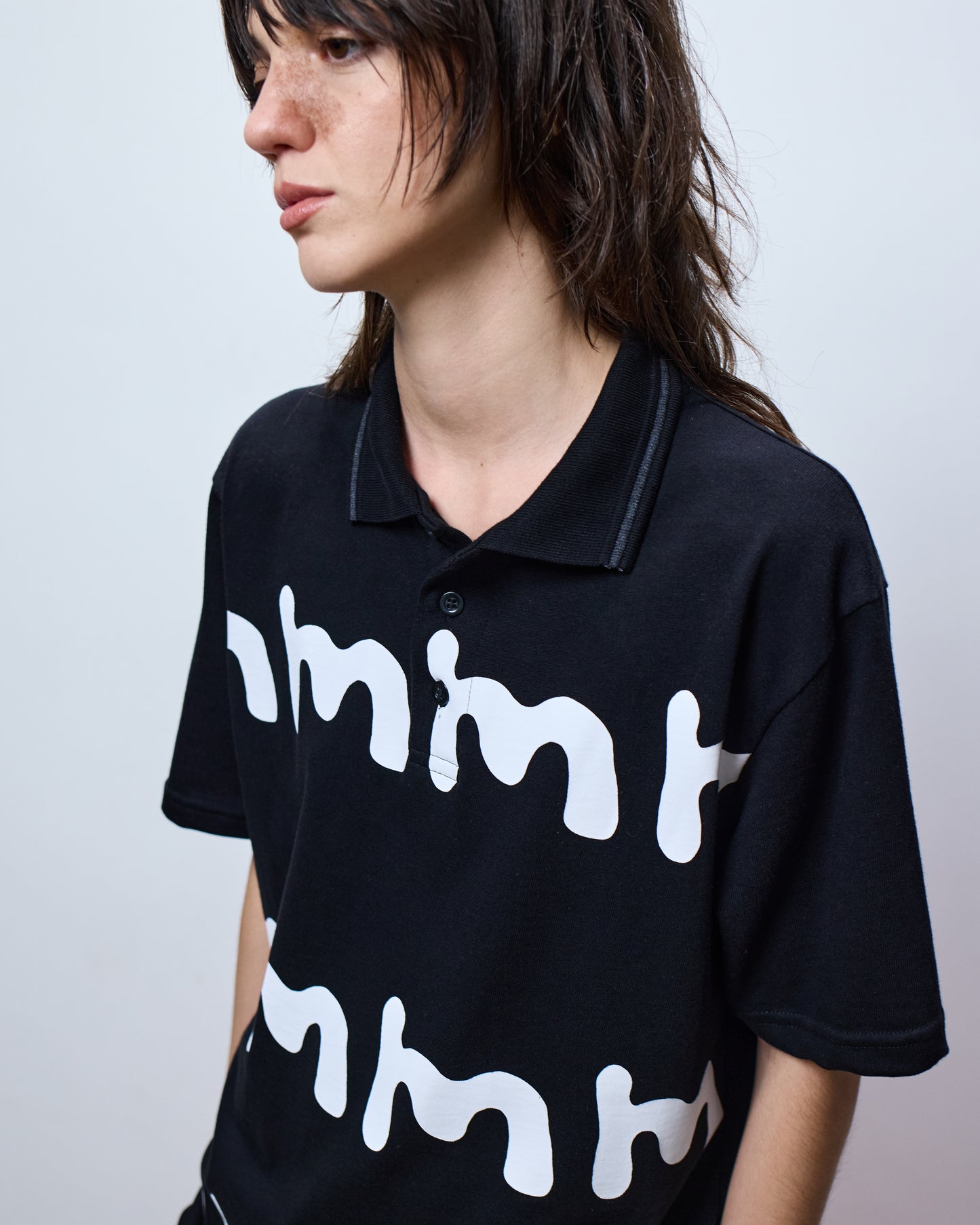 POLO MÚLTIPLO DE M (PRETO)