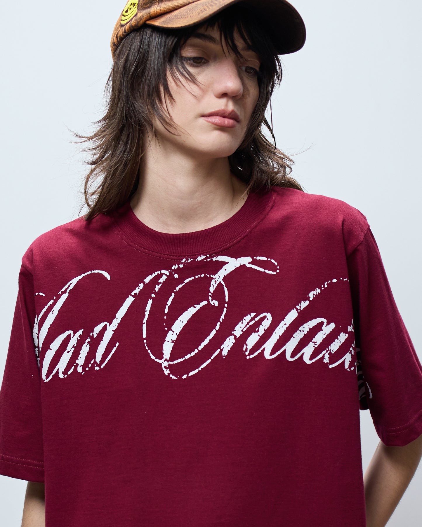 CAMISETA CURSIVA (ROXO)