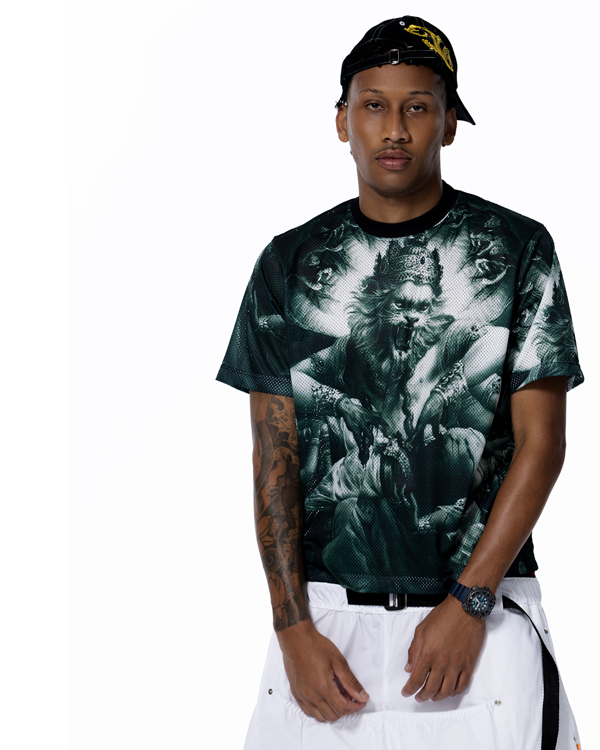 CAMISETA FURADINHA DESTRUIÇÃO