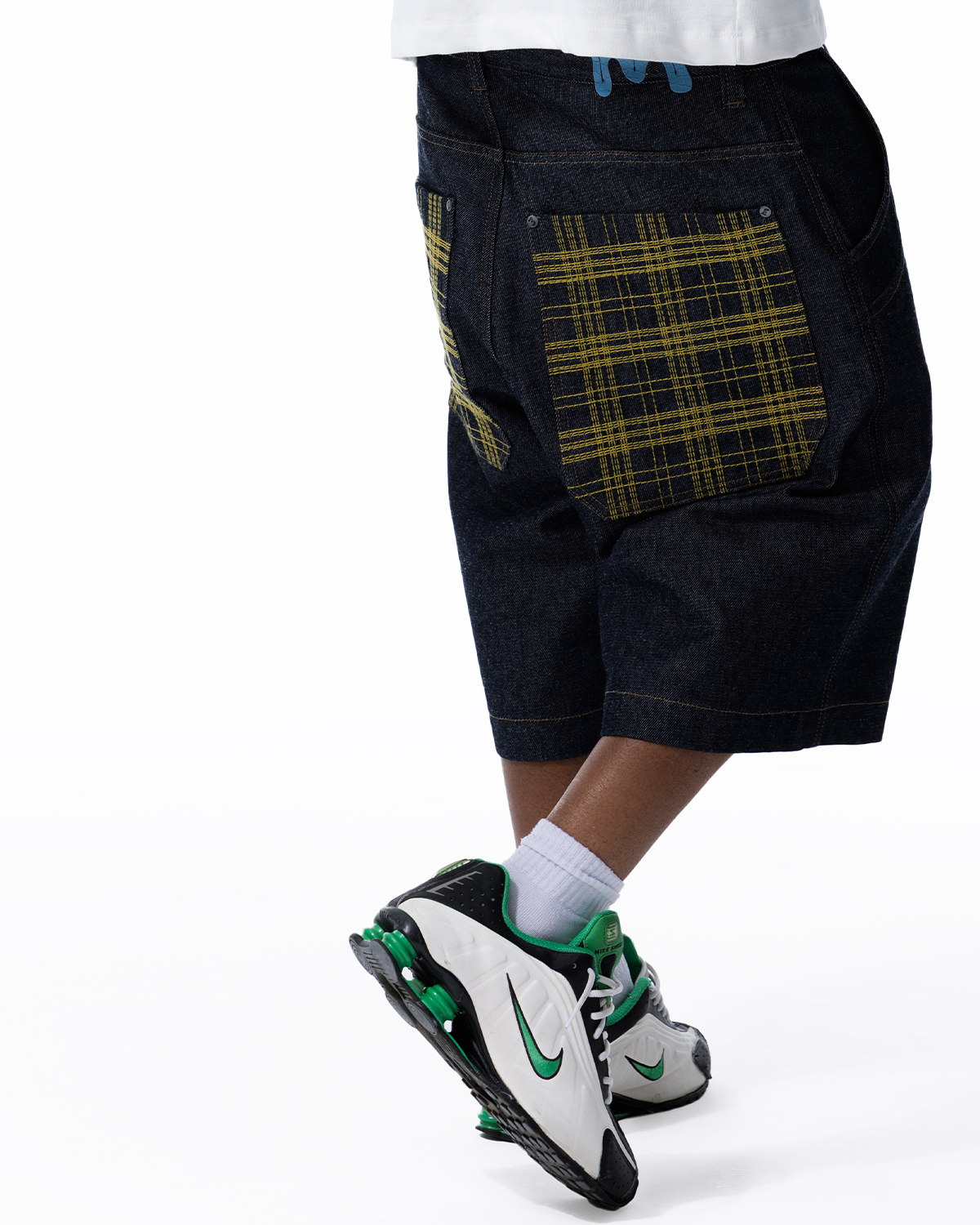 BERMUDA JEANS - BOLSO XADREZ