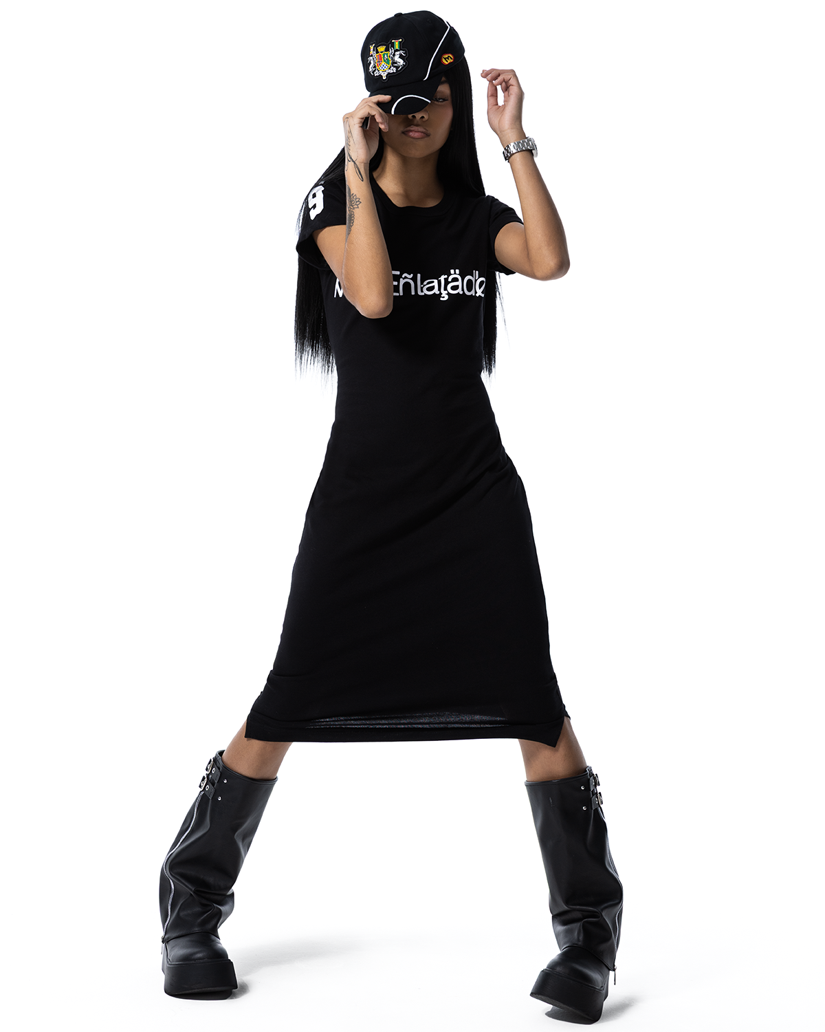 VESTIDO CARACTERE (PRETO)