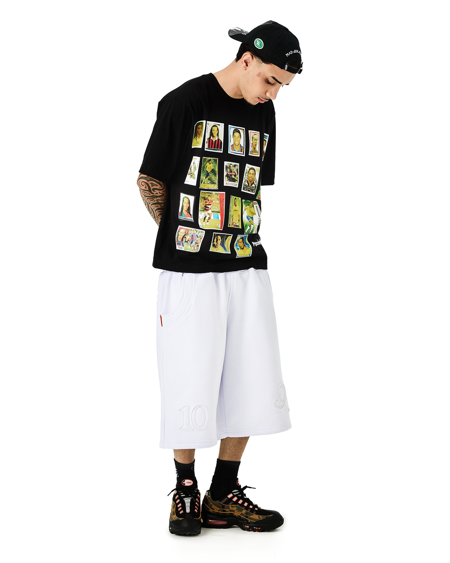 CAMISETA FIGURINHA NÚMERO 1 (PRETA)