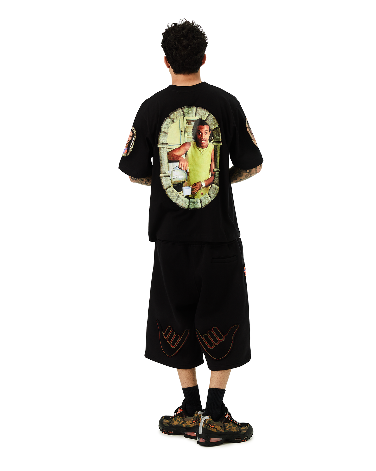 CAMISETA MASMORRA (PRETA)