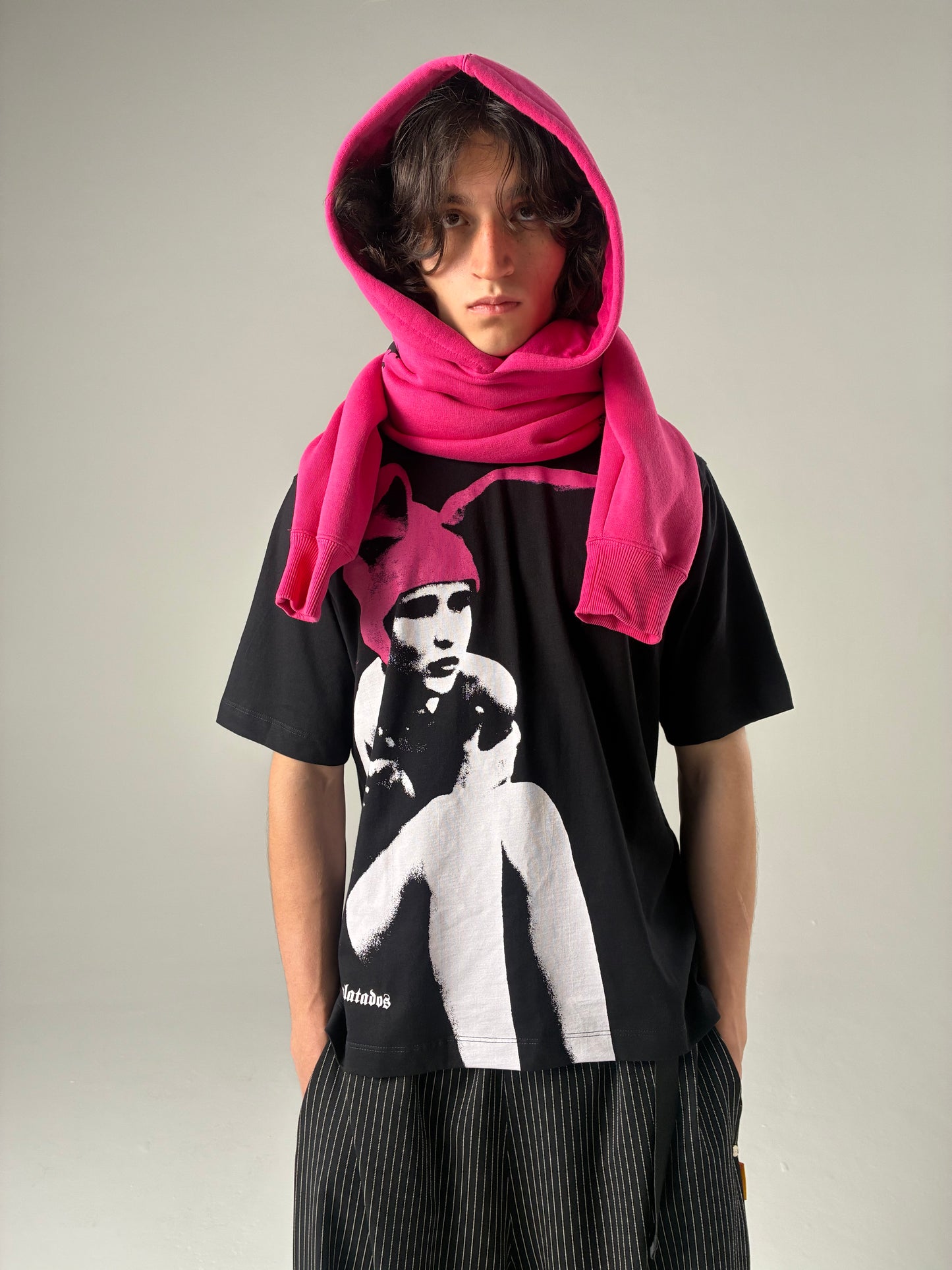 CAMISETA GUMMO (PRETO)