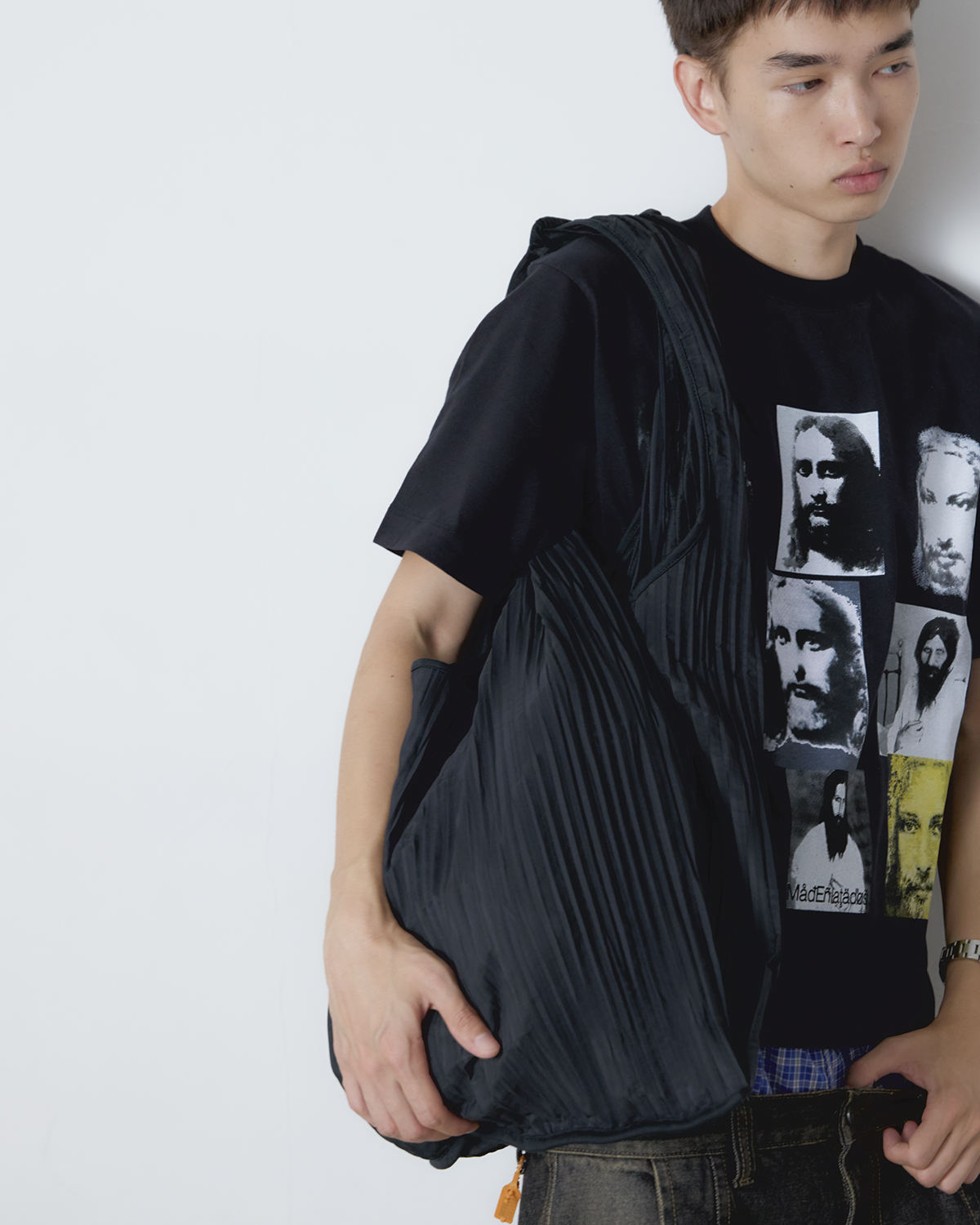 BOLSA SACOLA PLISSADA (PRETO)