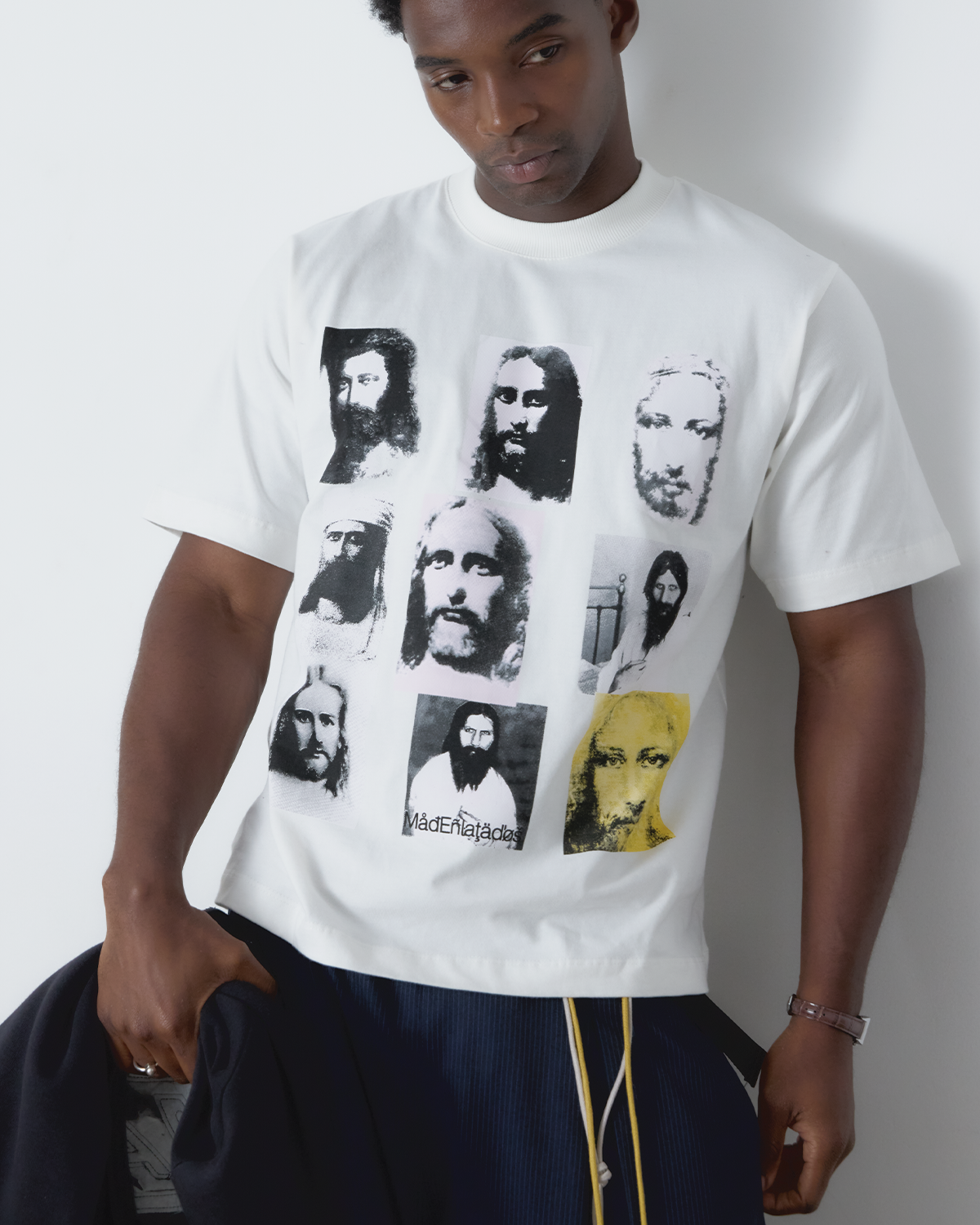 CAMISETA ENIGMA DE CRISTO (OFF WHITE)
