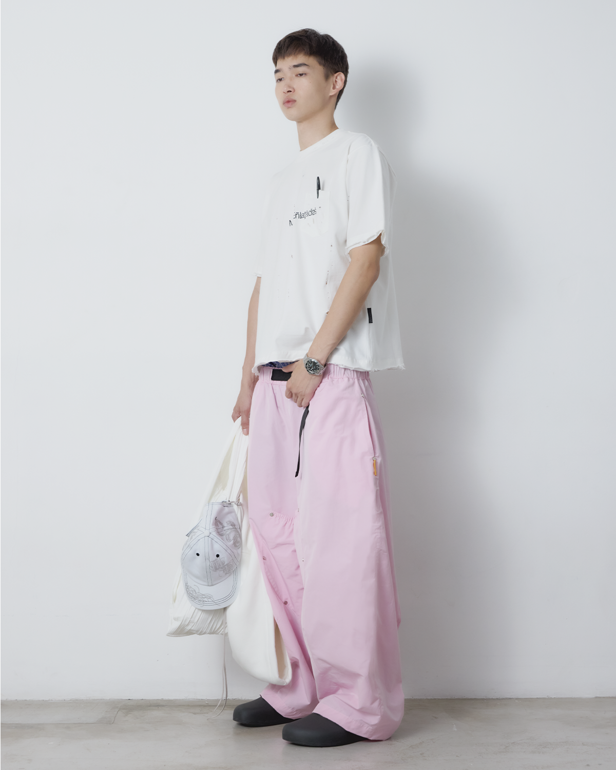 CAMISETA DESTRUÍDA (OFF WHITE)