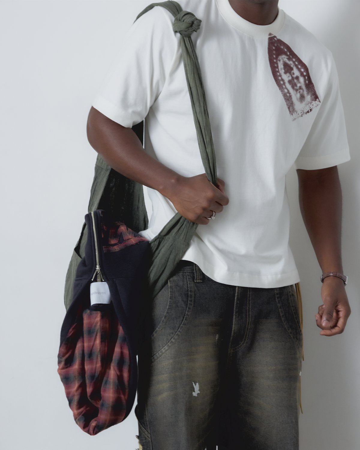 CAMISETA SANTO SUDÁRIO (OFF WHITE)