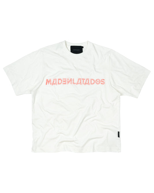 CAMISETA MAD CIRÍLICO (OFF-WHITE)