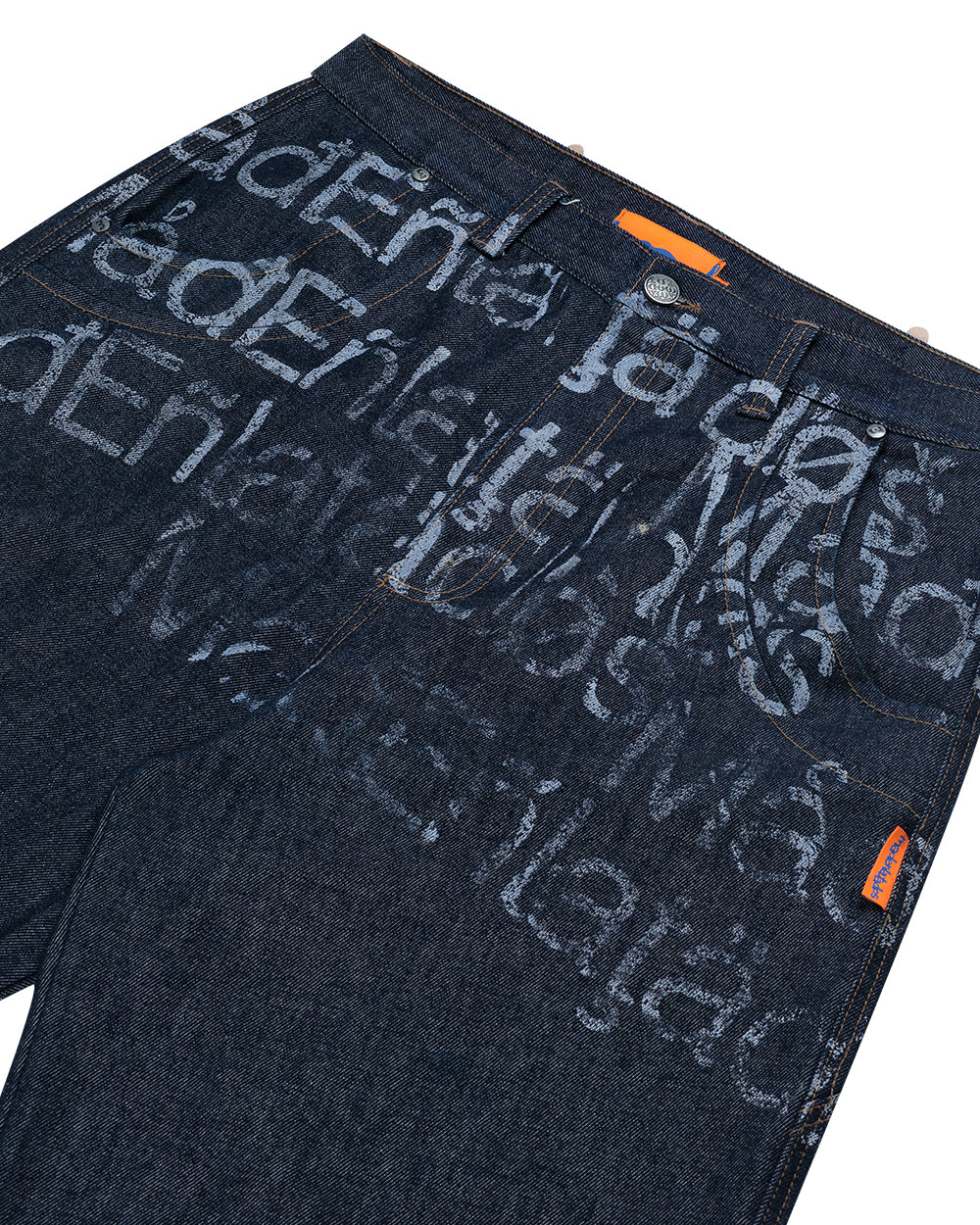 CALÇA JEANS CARACTERES