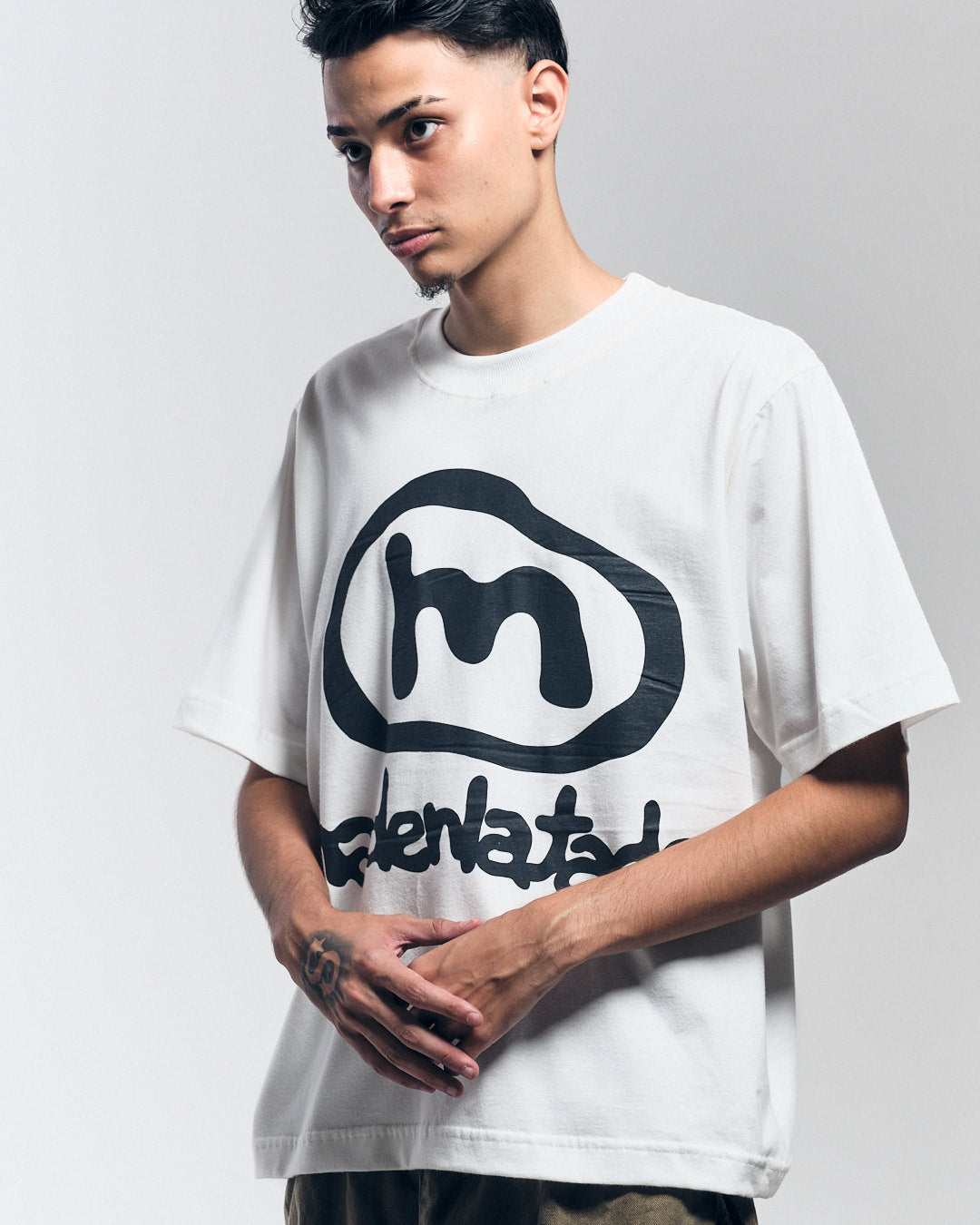 CAMISETA MMMMMMMAD OFF WHITE